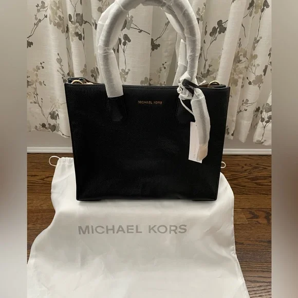 Clearance michael kors mercer large pebbled leather accordion tote